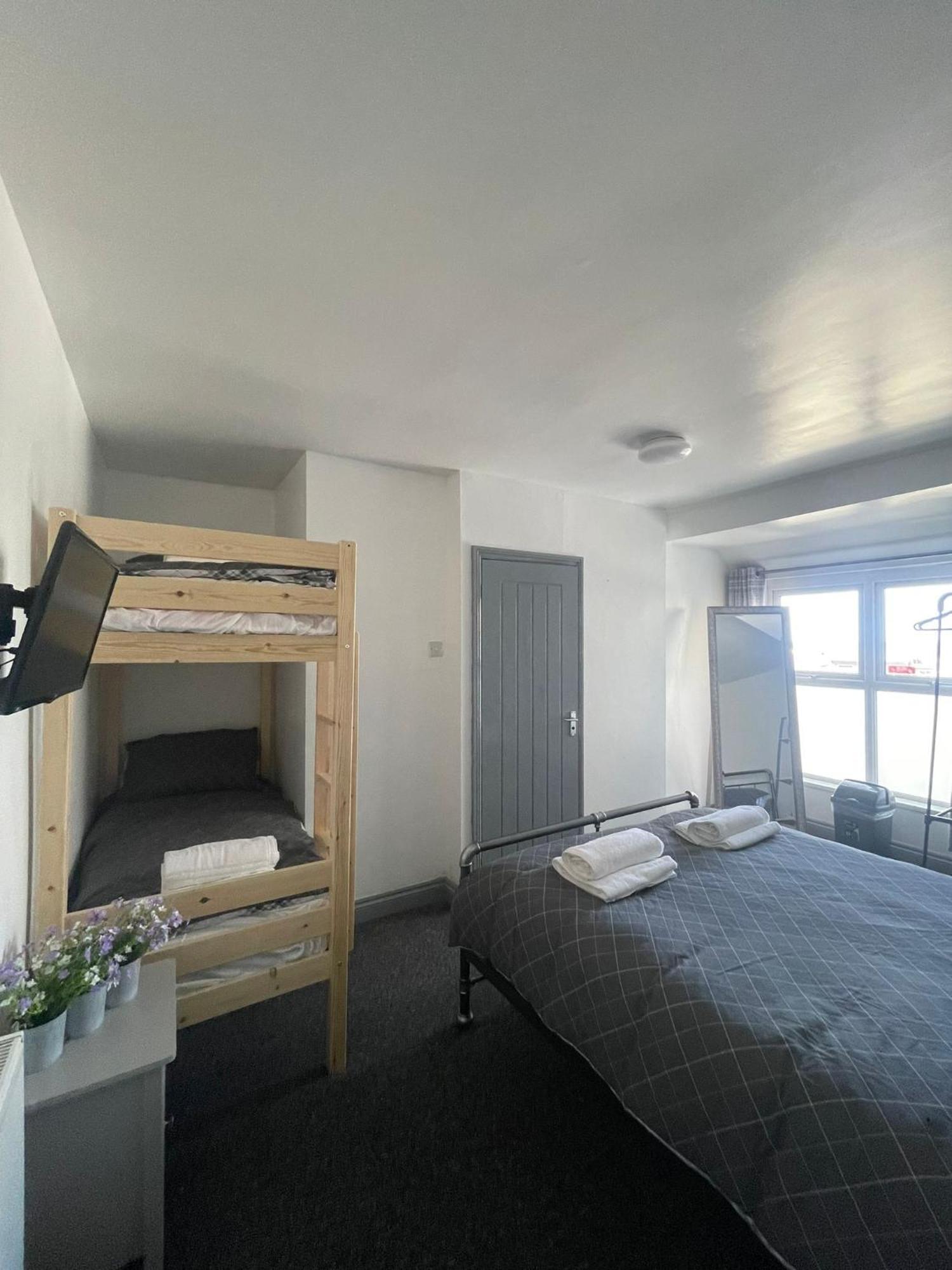 Shore Lodge 뉴키 외부 사진