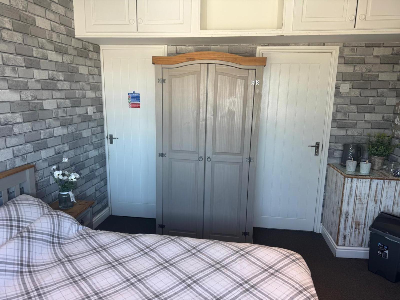 Shore Lodge 뉴키 외부 사진